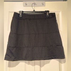 Court Haley Women's 17" Solid Golf Skort. Size Large. Worn once.